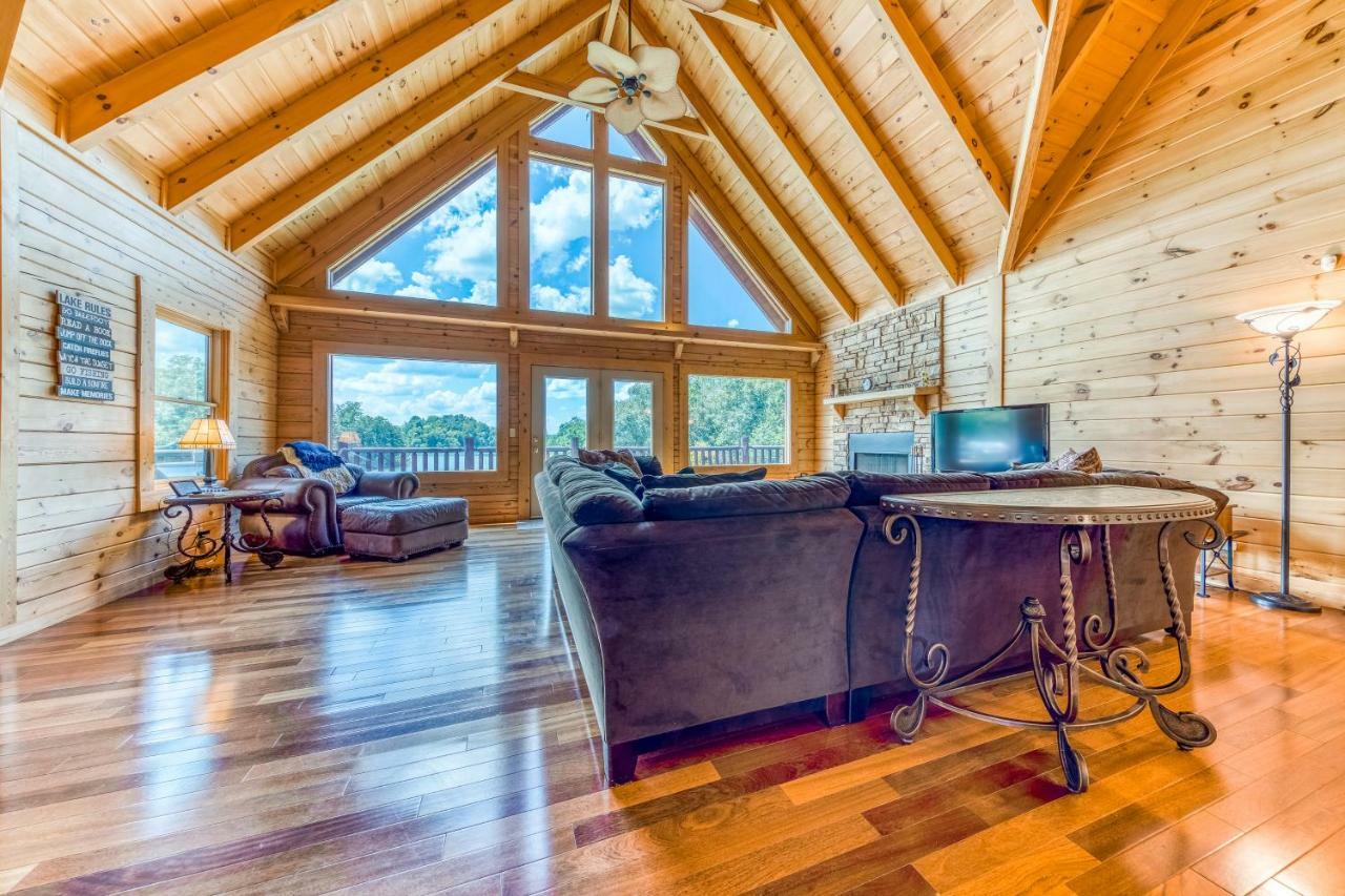 Majestic Lakefront Lodge Sevierville Buitenkant foto