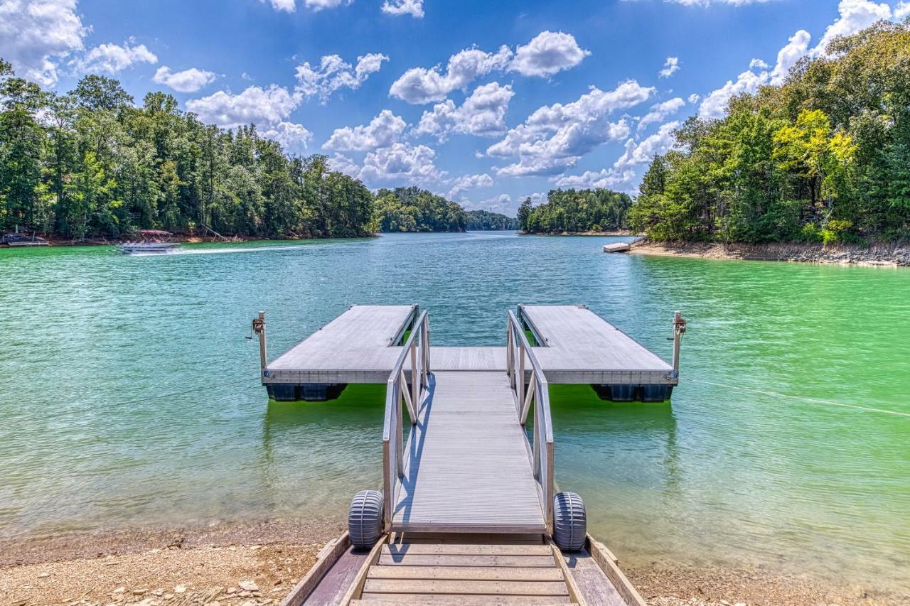 Majestic Lakefront Lodge Sevierville Buitenkant foto