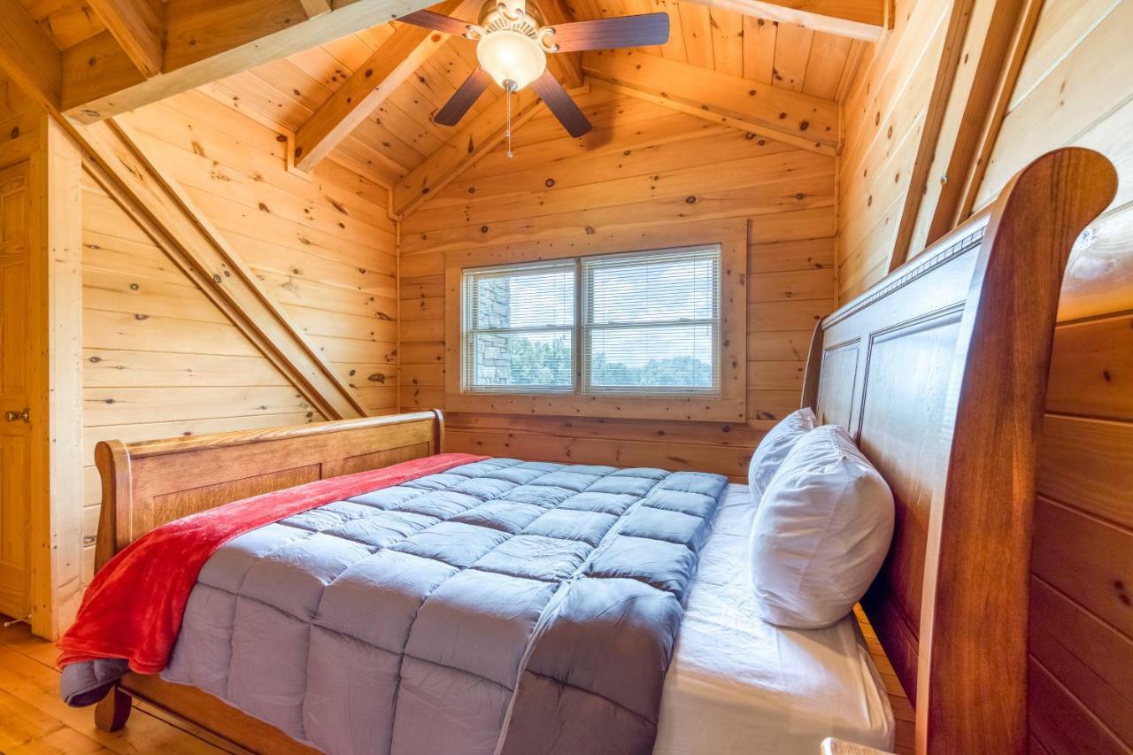 Majestic Lakefront Lodge Sevierville Buitenkant foto
