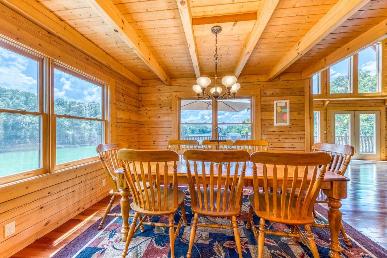 Majestic Lakefront Lodge Sevierville Buitenkant foto
